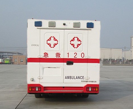 東風(fēng)牌EQ5080XJHT監(jiān)護(hù)型救護(hù)車 守護(hù)生命的移動(dòng)醫(yī)療堡壘